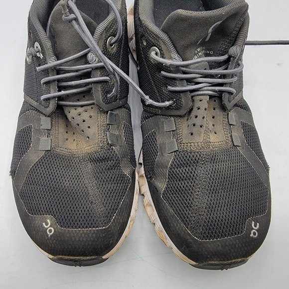 On Cloud Swiss Engineering Womens Size 7 Running Shoes Black White - Picture 12 of 12